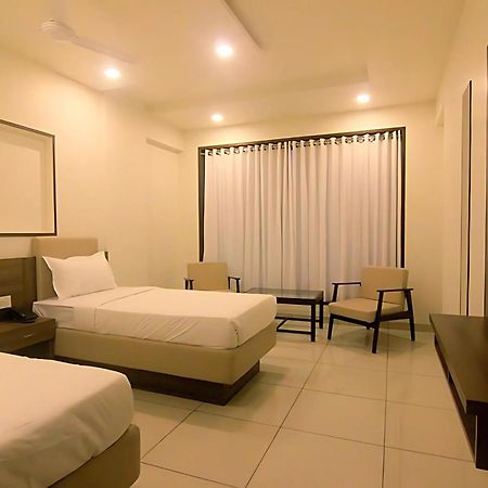 Srijan Inn Abu Road Exterior photo